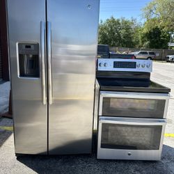 GE Refrigerador And Stove Match