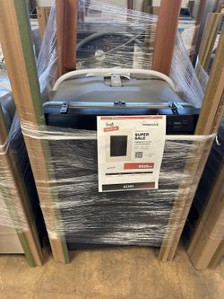 Frigidaire FFCD2413UB Dishwasher