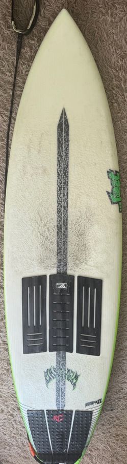 Lost surfboard