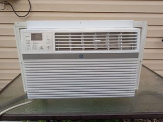 8000 BTU Window unit PRICE IS NOT NEGOTIABLE