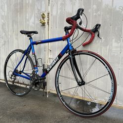 Scattante R-560 road bike 57cm