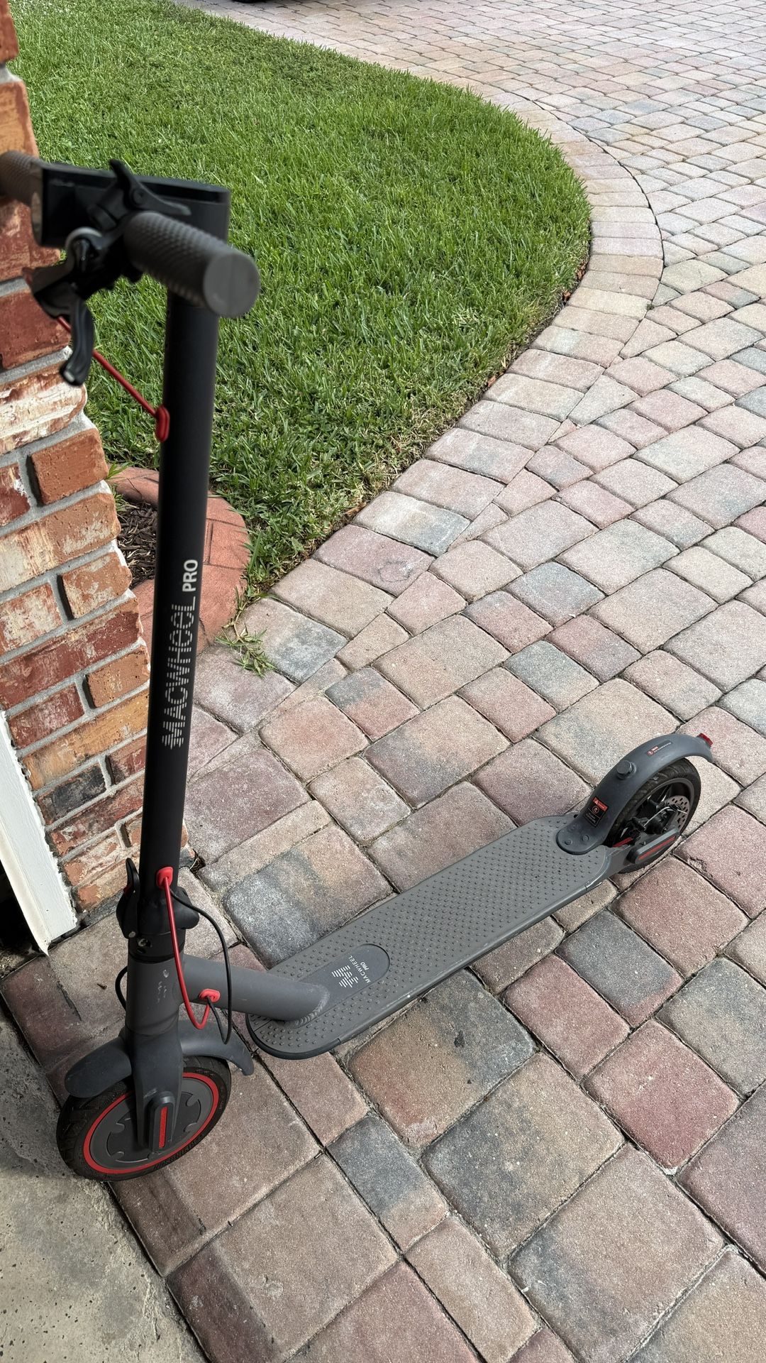 macWheel Electric Scooter