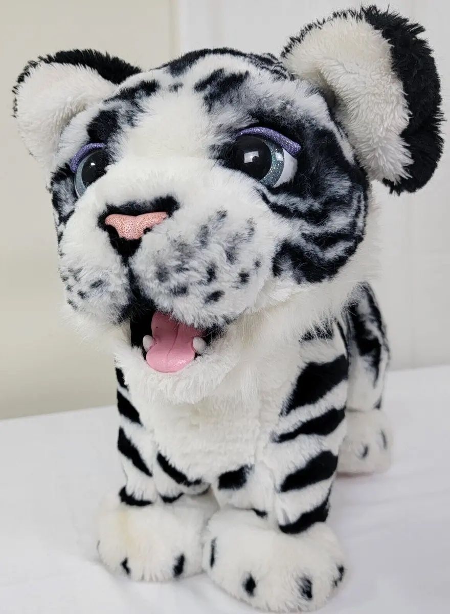 Had to FurReal Roarin Ivory The Playful White Tiger