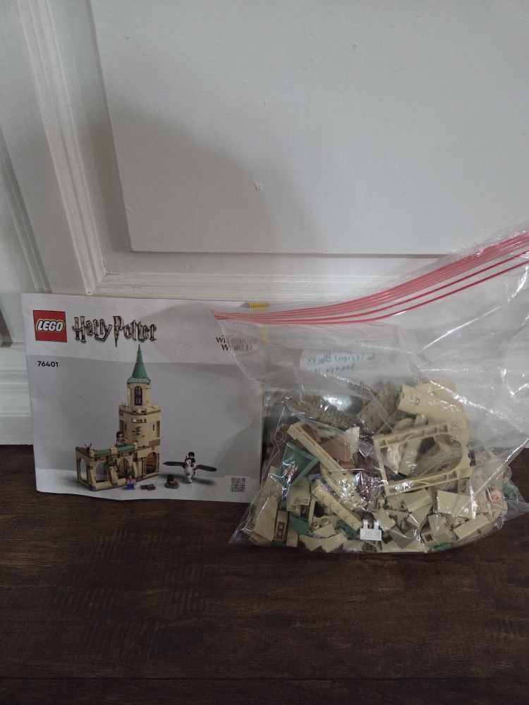 LEGO Harry Potter Hogwarts Courtyard: Sirius's Rescue 76401 Discontinued