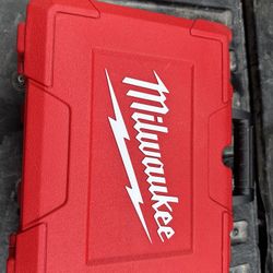 Milwaukee Lazer Green 100 Ft  Battery And Charger 