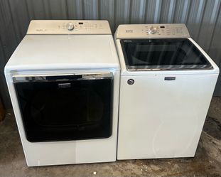 Maytag Commercial Technology XXL Super Capacity Plus Washer/XXXL Capacity Electric Dryer (can deliver)