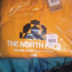 The North Face Sweatshirt 
