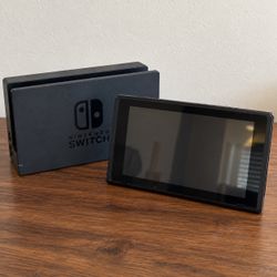 Nintendo Switch V1 (2017) + Original Dock
