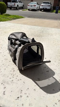Pet carriers