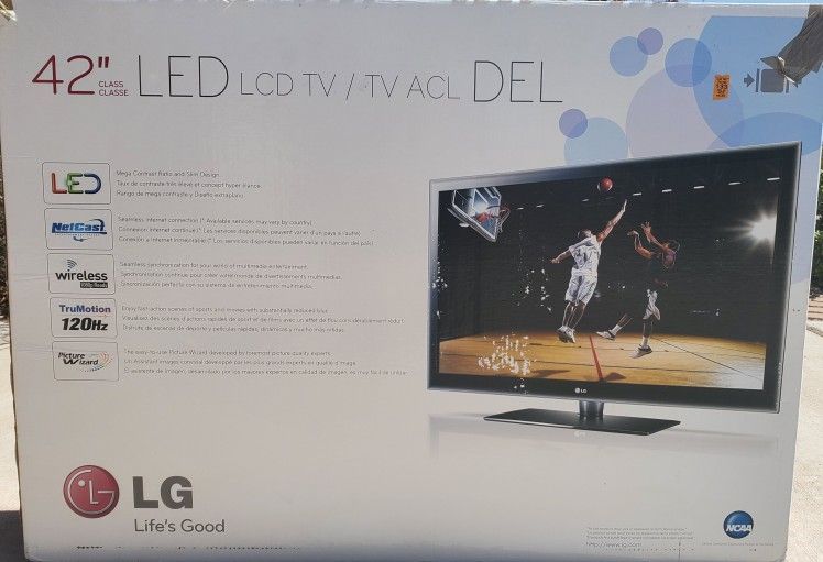 LG 42' LED LCD Flat Screen TV