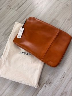 Andar Leather computer case
