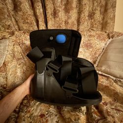 United Ortho USA14115 Short Air Cam Walker Fracture Boot, XL, Black