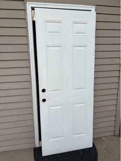 Entry steel door