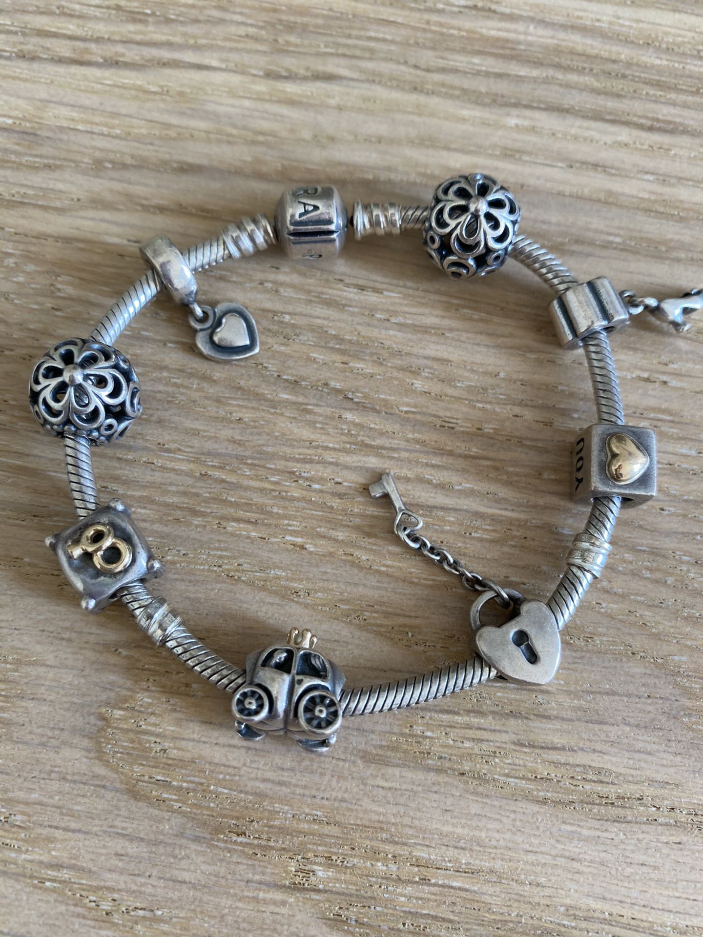 Pandora bracelet 7.5” with 8 charms (sterling silver original)