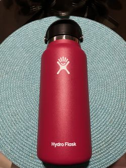 Hydro flask water bottle