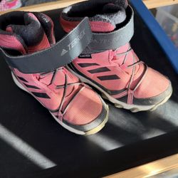 Snow Boots