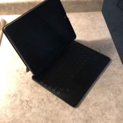 9th gen iPad with Magnetic Keyboard/stand