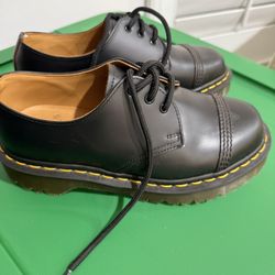 Dr. Martens 
