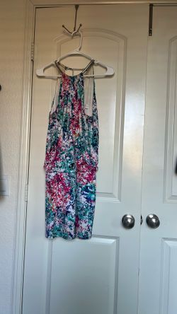 Vestido corto floreado size 6