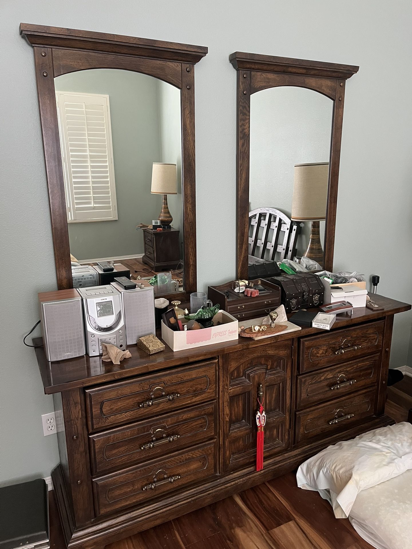 Art Deco Vintage Barrows Vanity Dresser