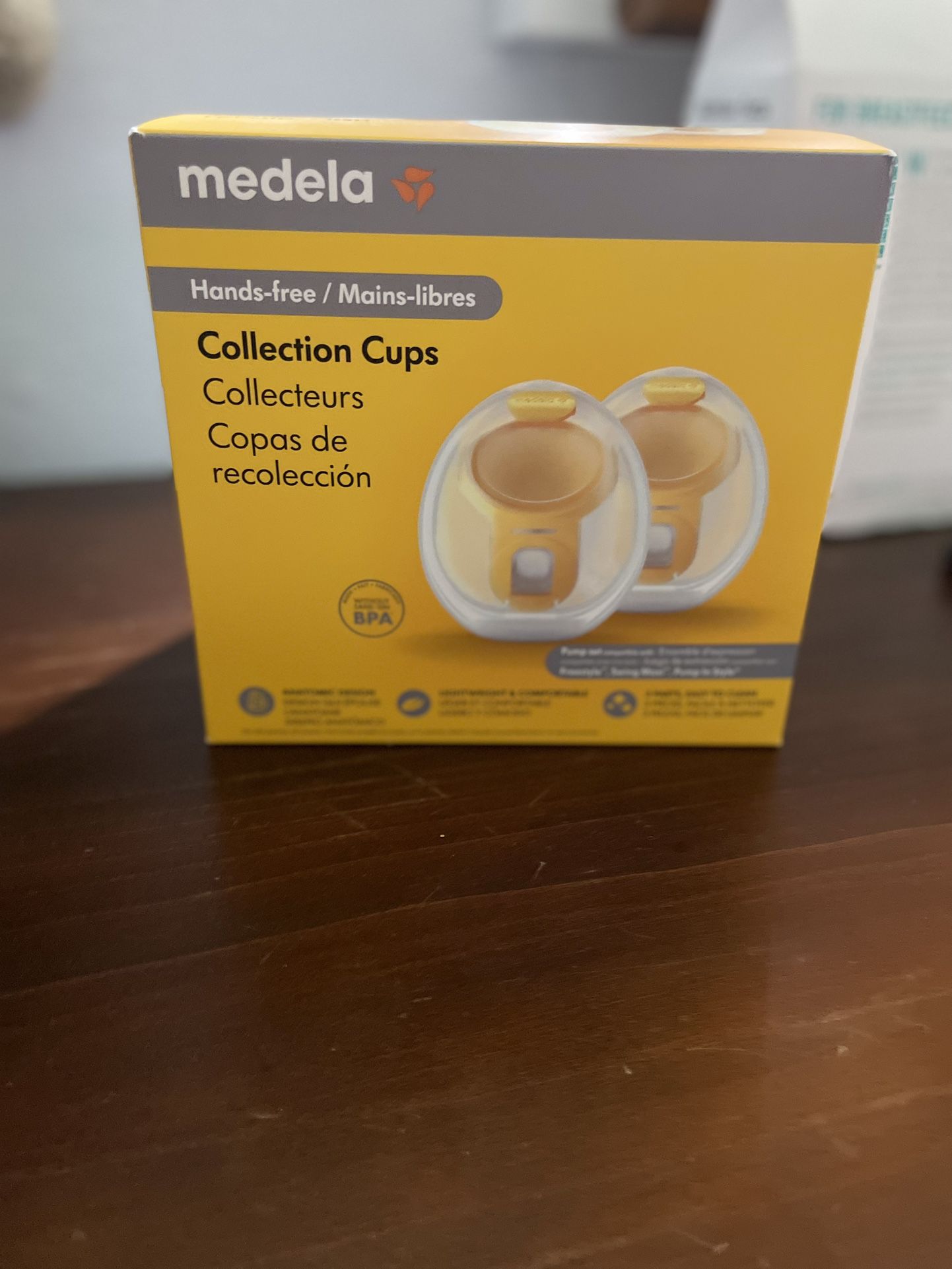 Medela Collection Cups-Hand Free for Sale in Santa Ana, CA - OfferUp