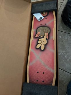 Collectible Limited Edition Pokémon Skateboard  ( Pyukumuku Concombaffe Gufa)