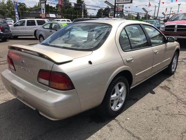 1999 Nissan Maxima