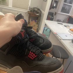 Jordan 4  size 8