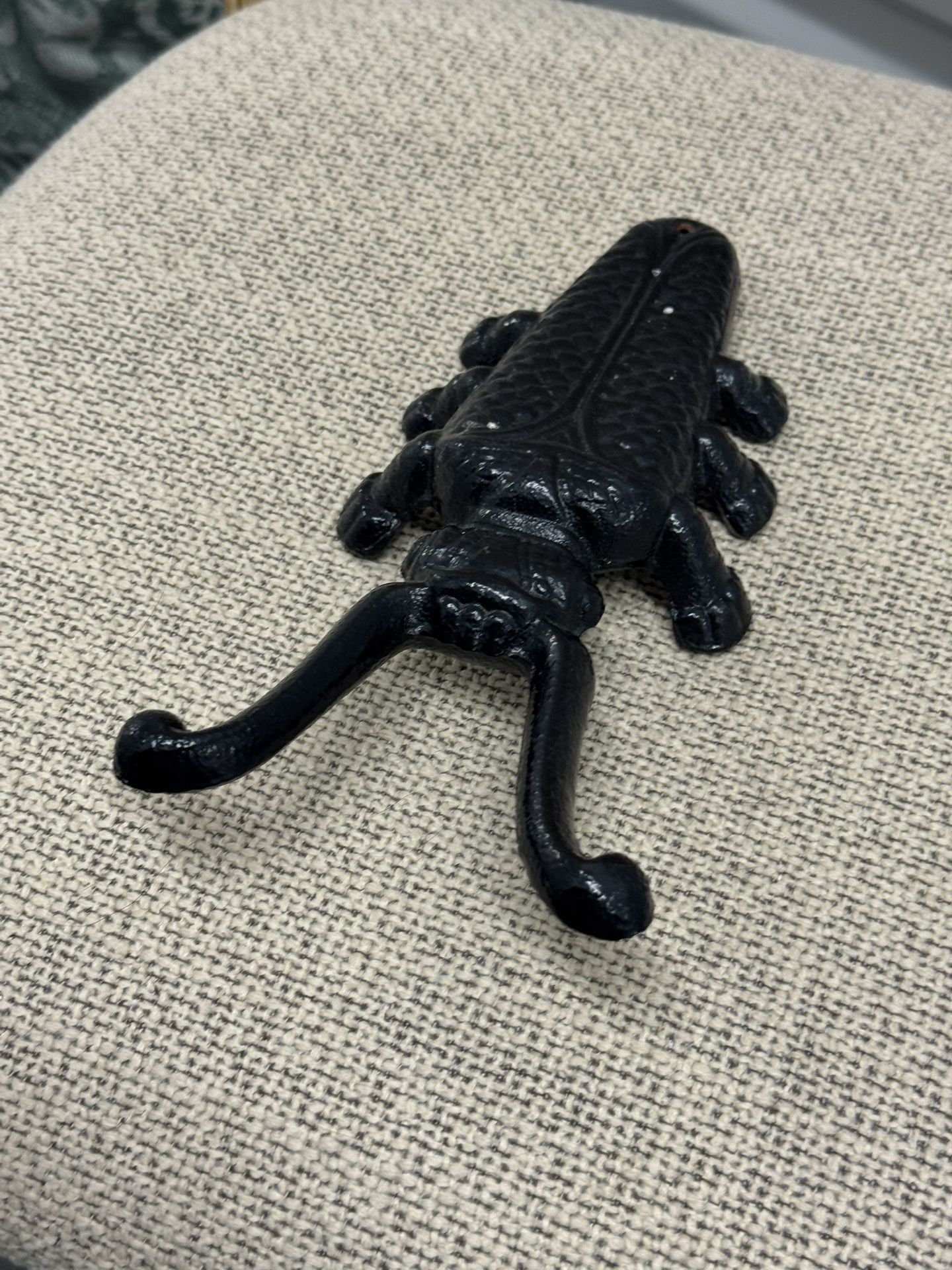 🪳 “Meet Larry the Roach” – Your New Door Bodyguard!
