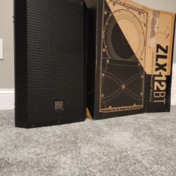Electro Voice 12" Powered Loud Speaker 