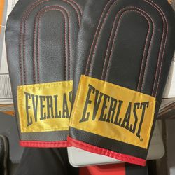 EVERLAST Punching Bag Gloves