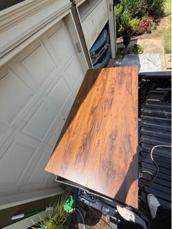Table / gaming desk