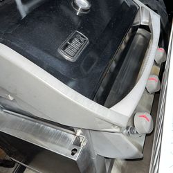 Weber Spirit three burners propane bbq grill Asador silver black & red