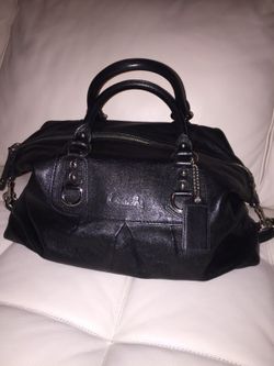 **AUTHENTIC** Coach Medium Ashley Satchel
