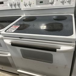White Glasstop Preowned Stove