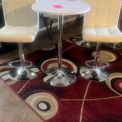 Mesa Alta De Barra Y Dos Bancos De Barra