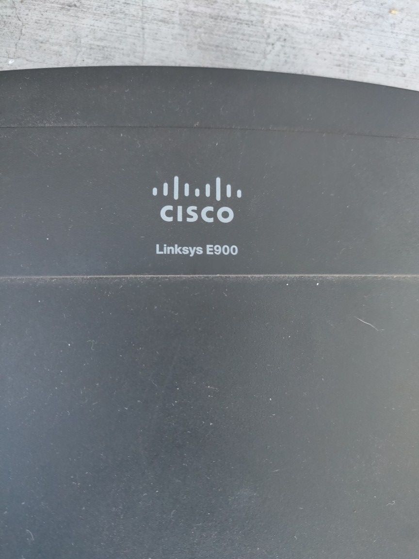 Cisco Linksys E900 wireless router