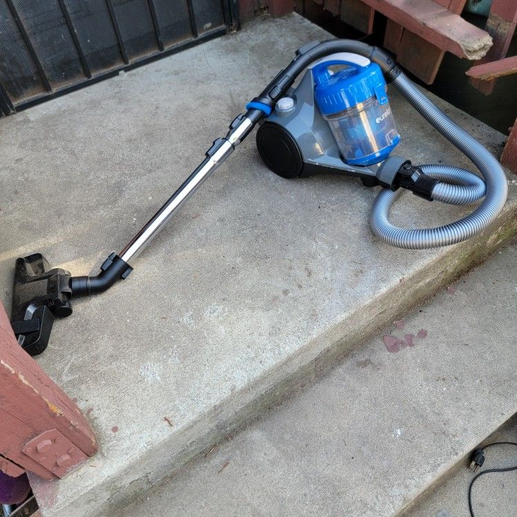 Eureka Bagless Canister Vacuum Cleaner