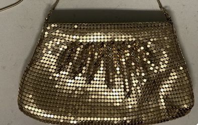 Gold Mesh Metal Bag/ Purse/ Handbag 👛