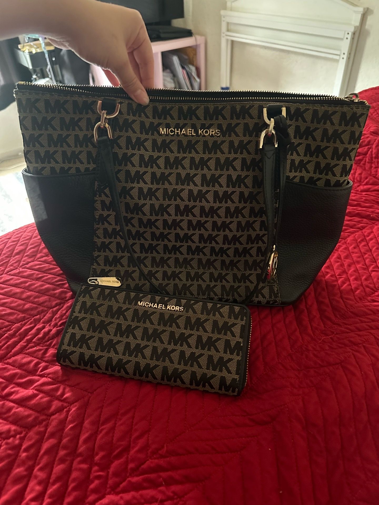 Michael Kors Matching purse & Wallet Set Brown/Black – Gently Used