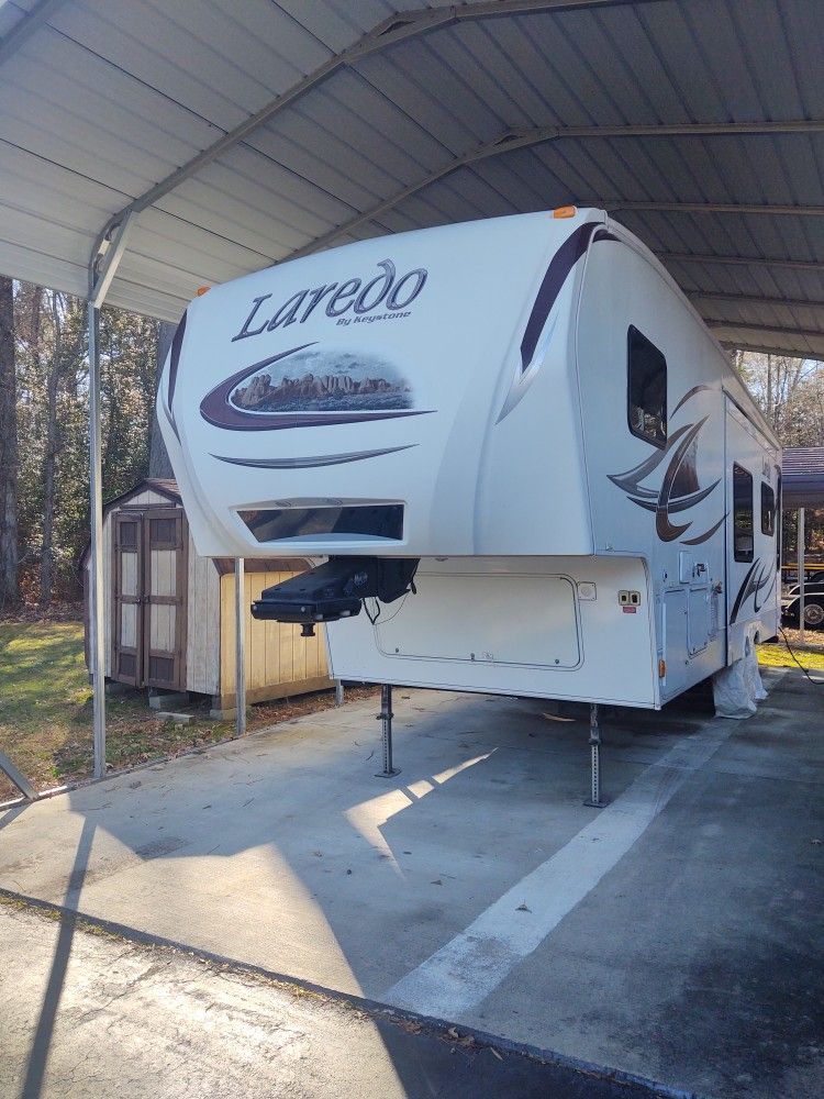 Camper Laredo