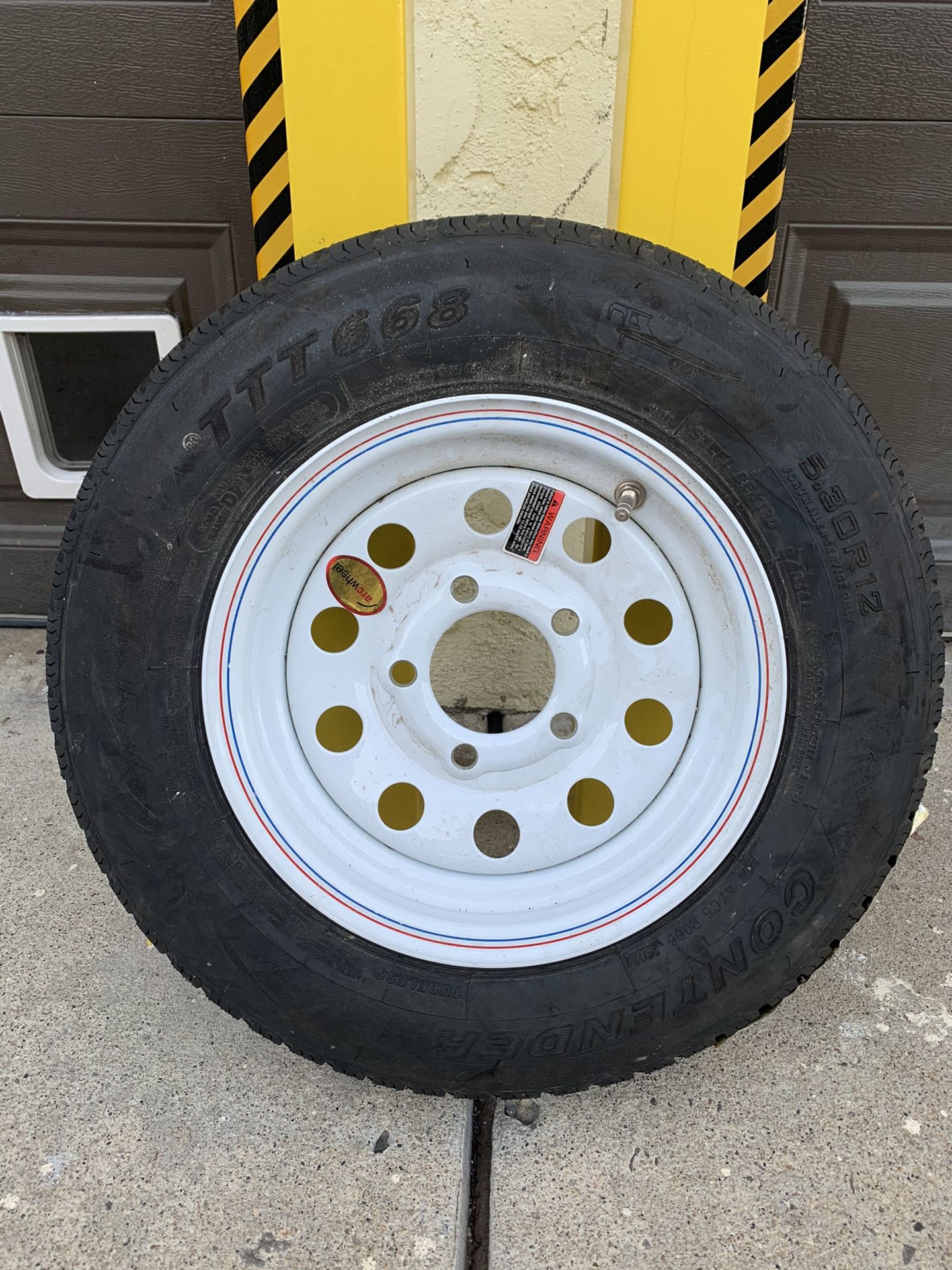 Trailer tire in excellent condition