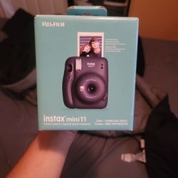 Instax Mini 11 Black