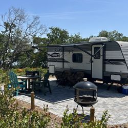 2022 Coleman Lantern 18BH