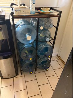 6 jug water holder shelf
