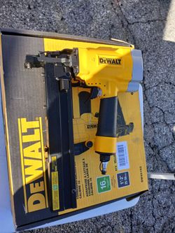 Clabadora Dewalt Para Grapas Saiz 16 una pulgada de ancha de conpresor
