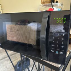 Microwave (alexa-enabled)