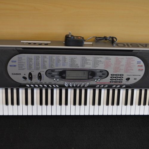 CASIO 573 Piano Keyboard Key with AC Adapter for Sale in Des - OfferUp