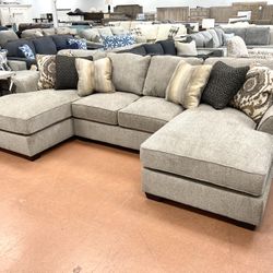 New 132” (2) Chaise Sectional 🔥🔥 HOT!!