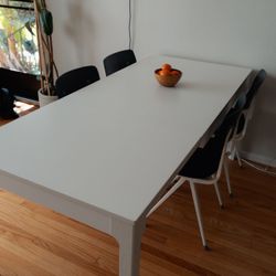 Ikea Expandable Dining Table - White - EKEDALEN